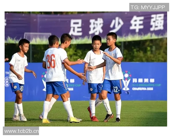 深圳青少年足球明星崛起助力校园体育发展与青少年成长新机遇